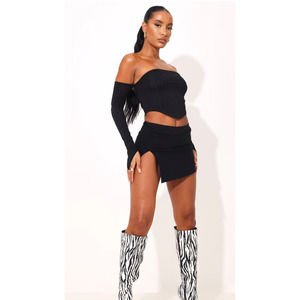 *NWT* Pretty Little Thing Black Stretchy Mini Skirt with Side Slit Size US Sz 6